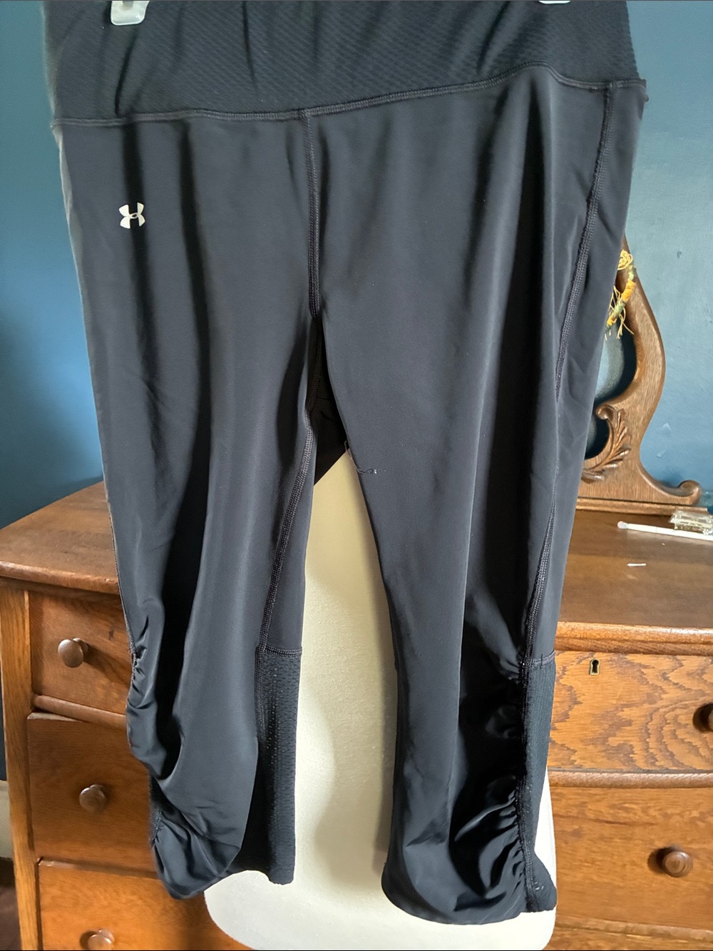 Under Armour Black Capri Leggings for Woman